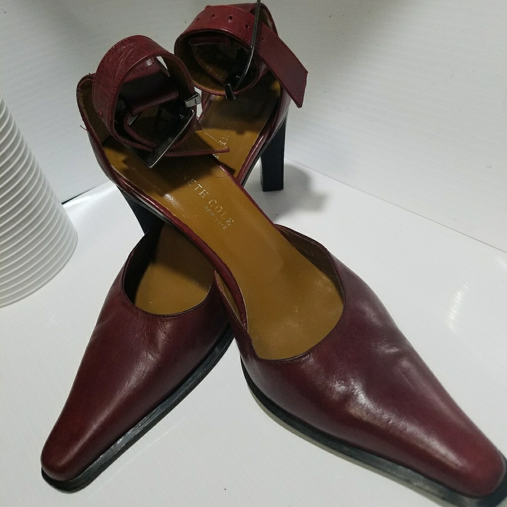 Kenneth Cole NEW YORK Burgundy Heels